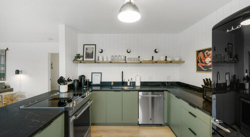 Harbor Views 1 - Walkable in the Heart of Auke Bay