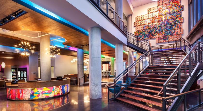 Aloft Boston Seaport District