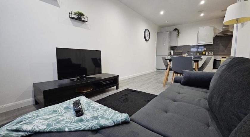 A&J Properties - 2 Bed Flat with Netflix&Disney