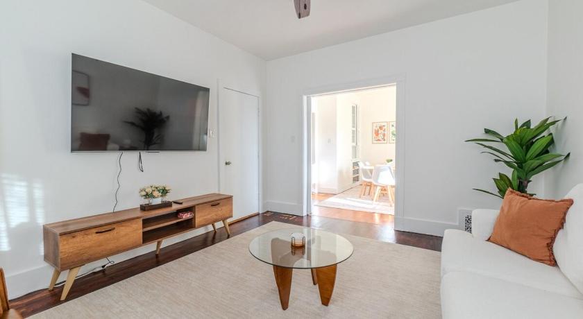 Harvard 3BDR- 5 Min Walk to Davis Sq - Free Parking