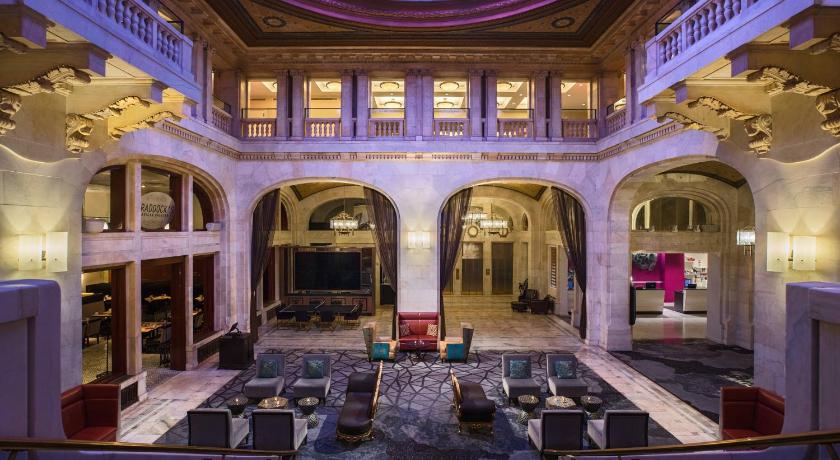 Renaissance Pittsburgh Hotel
