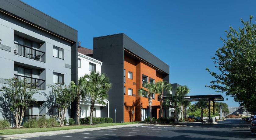 Courtyard Pensacola