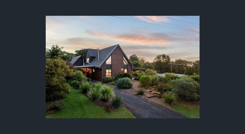 Flaxton Eco-Chic Escape