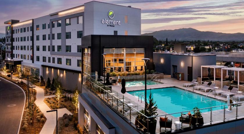 Element Reno Experience District