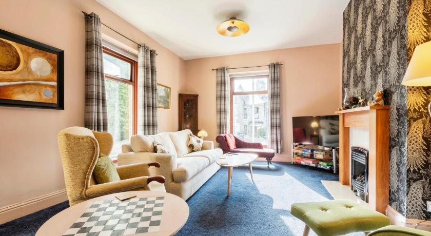 The Prince's Eyrie - Spacious, comfy and cosy