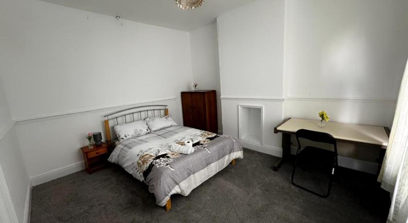 Double-Bedroom in the Heart of Salford Manchester GCSW6 Perfect for Short Stays