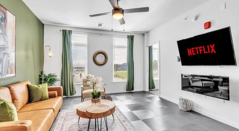 Pinnacle Heights 1Bdrm 2nd flr Near Walmart Amp Pool Fitness Center Yoga Studio Dog Spa