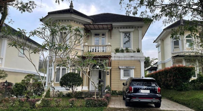 Casmel Escape Villa