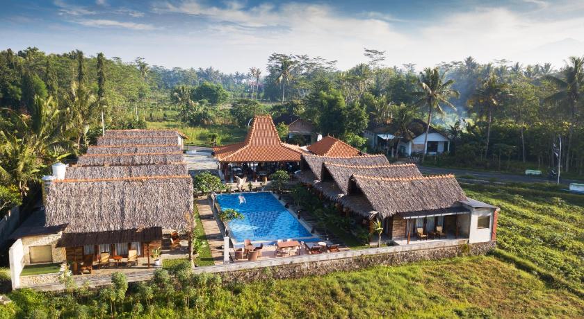 Shanaya Hotel & Cafe