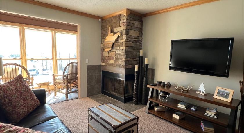 Snowcrest Condo Walking Distance to Slopes