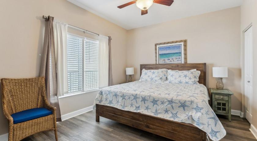 Peak-Shore Overlook - Sleeps 8 - Free Activity Tickets Included!
