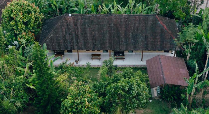 bucu hidden guest house, and meditation center