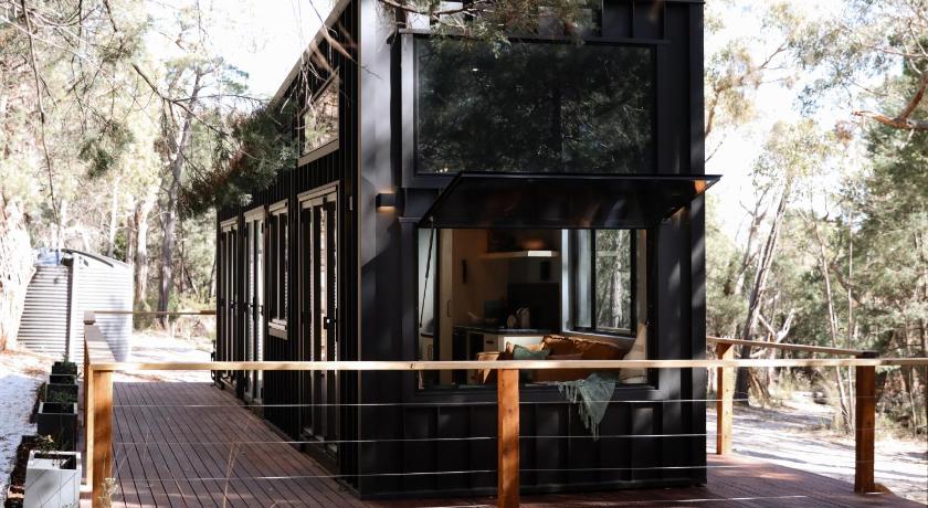 SHAK Halls Gap - Off Grid Tiny Home