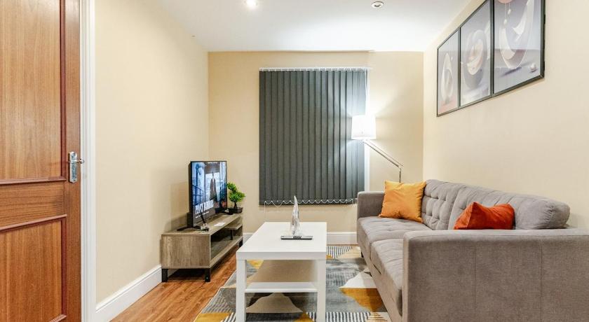 Cozy Flat in Walsall Town Centre