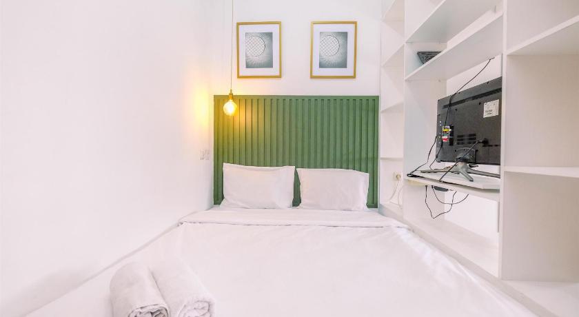 CozyLiving Studio Royal Sentul Park By Travelio