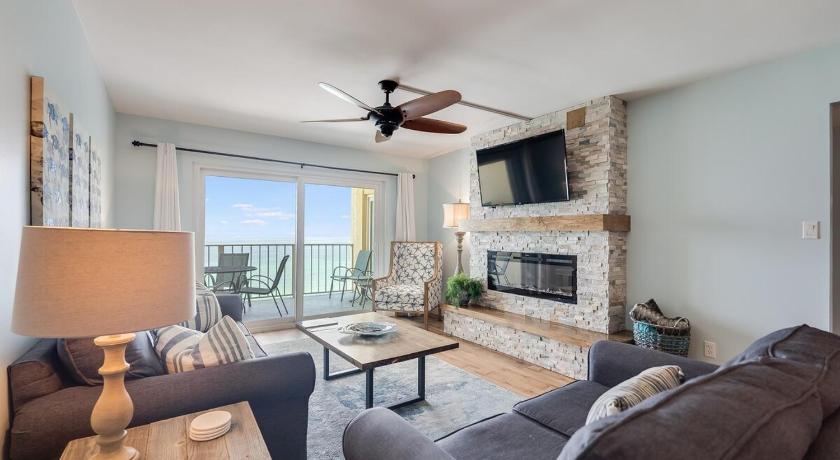 Regency Towers 1018 Beachfront unit