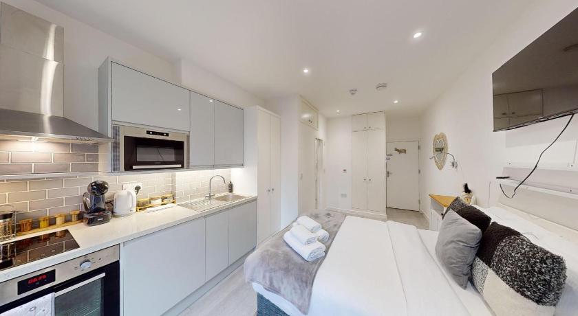 Tranquil Studio Retreat in Harrow