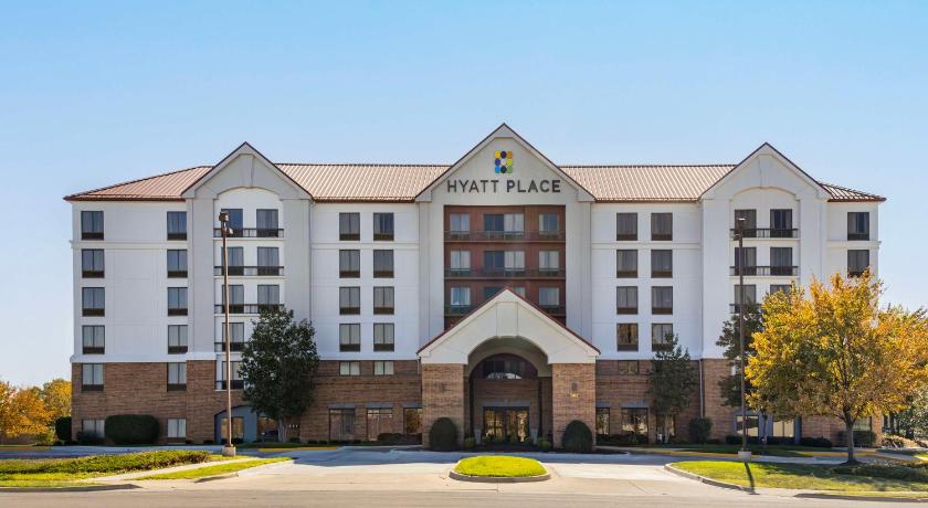 Hyatt Place Overland Park Convention Center