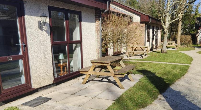 Tolroy manor holiday cottage