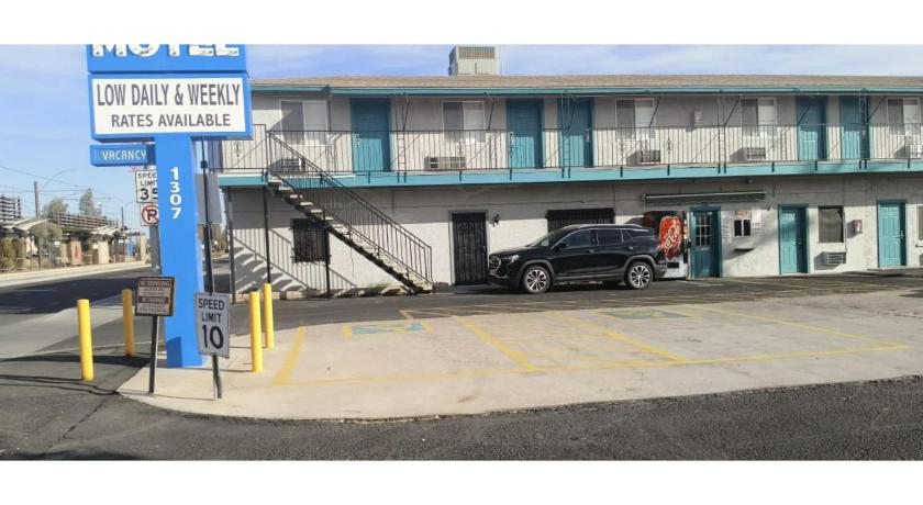 Motel 7 By OYO Near Phoenix Airport