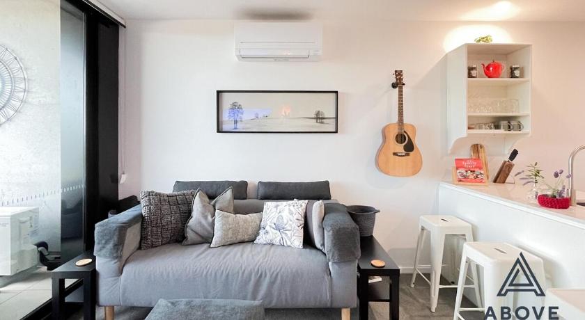 Luxurious Cozy 1-Bed FREE Carpark Gym Pool & Spa