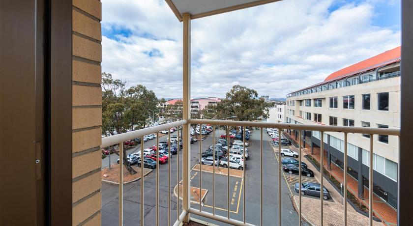 Tuggeranong Short Stay Tradie #11