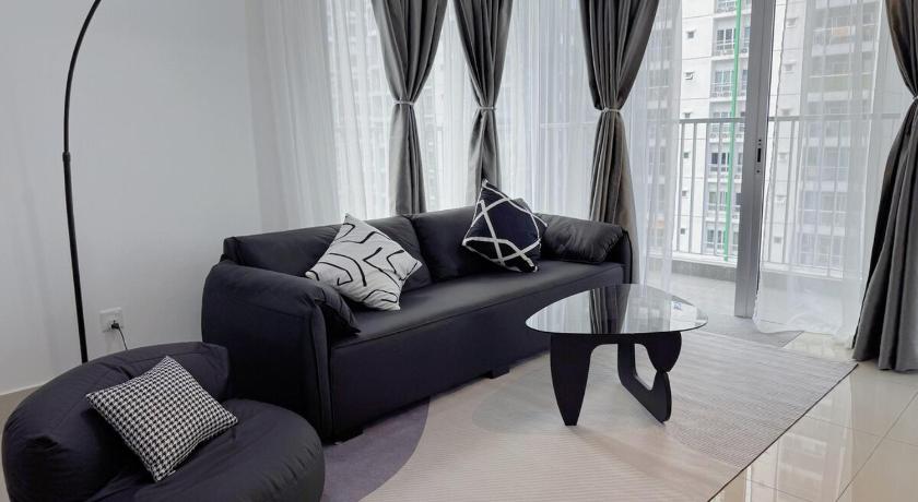 NEW Minimalist Cozy 3R3B SgBesi - 6 pax
