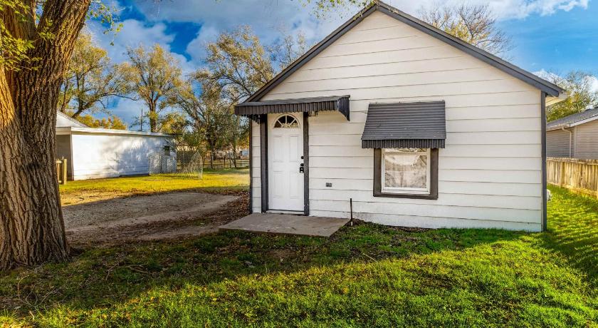 Whole Home Remodeled 1 Bed West Side Coffee Smrt TV WIFI