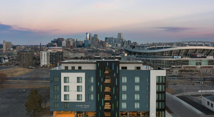 Courtyard by Marriott Denver Downtown West