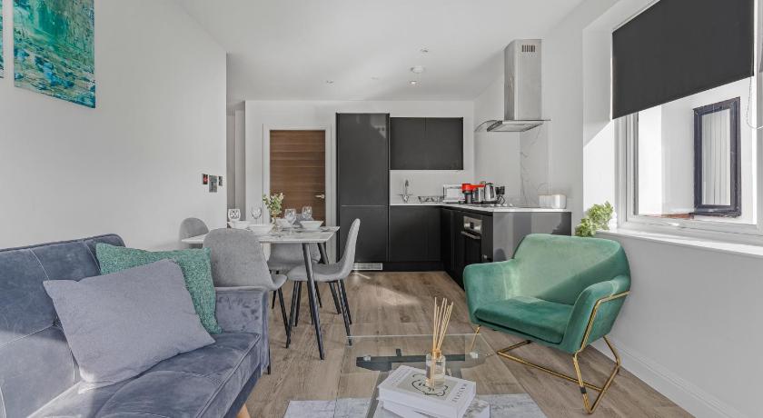 Cosy Luxury 2 Bedroom Apartment near NEC & Birmingham Airport