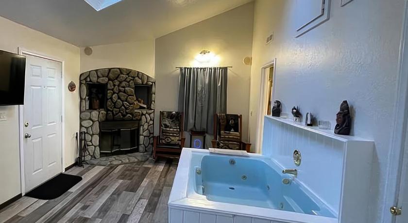 Pine Knot Guest Ranch