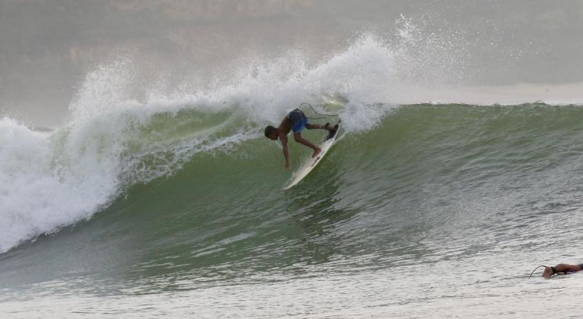 ekasboardriders surf&stay