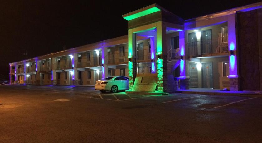 Lotus Inn and Suites Nashville