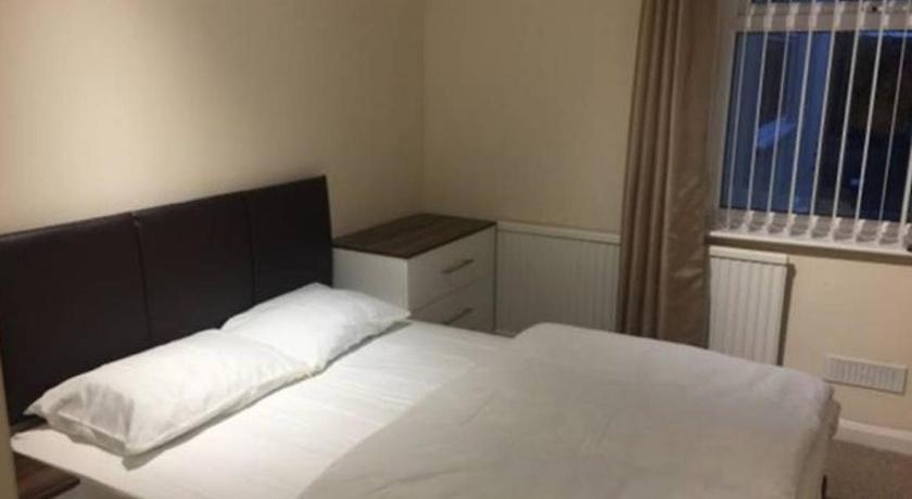 Big Bright Room in Leicester