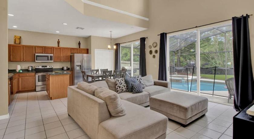 Orlando Gem - Private Pool and Theater Room
