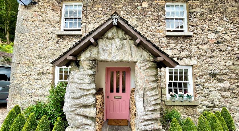Pear Tree Cottage