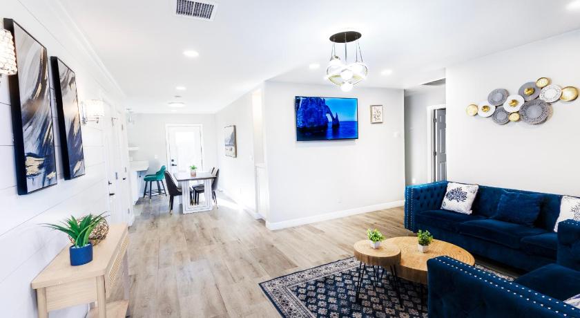 Exotic Home Escondido 3 Bedroom by sdstay