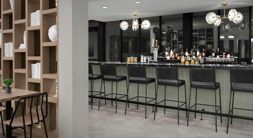 Fairfield Inn & Suites Paris
