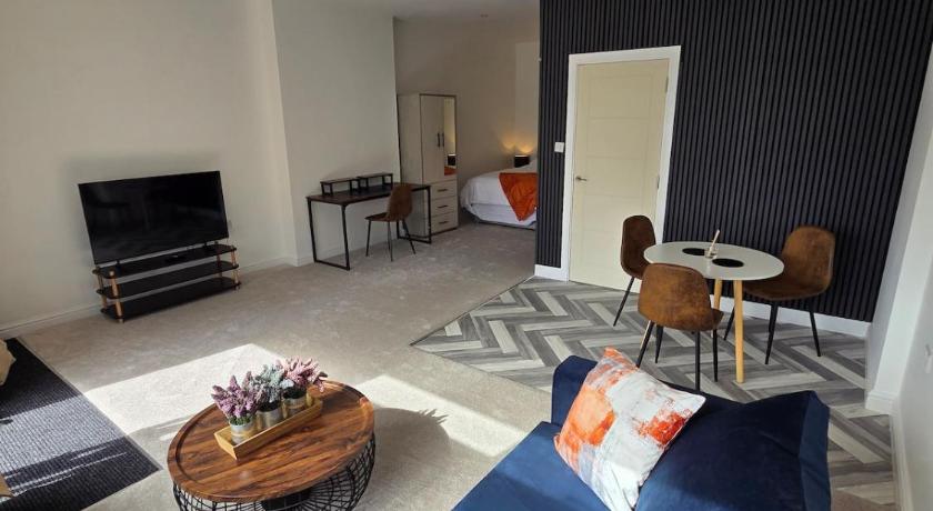 Spacious New Studio in Blackburn Town Centre