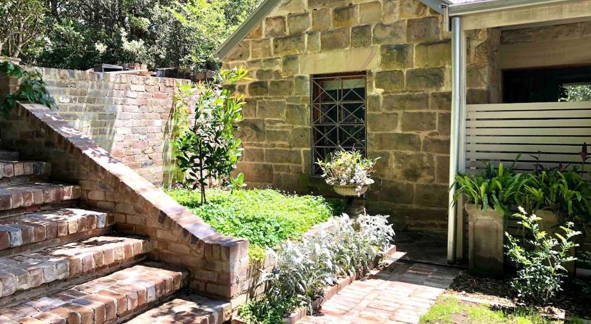 Stone 1Bedroom Cottage