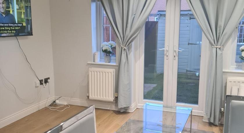 Entire Two bedroom Ravens Lodge