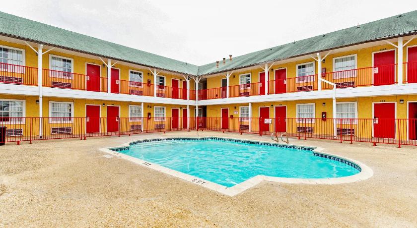 OYO Hotel San Antonio Lackland near Seaworld