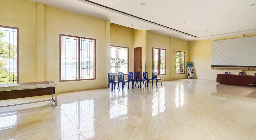 OYO Homes 91148 Homesstay Desa Wisata Bahoi Near Ekowisata Mangrove Desa Bahoi