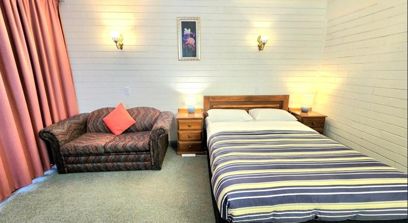 Finley Motel