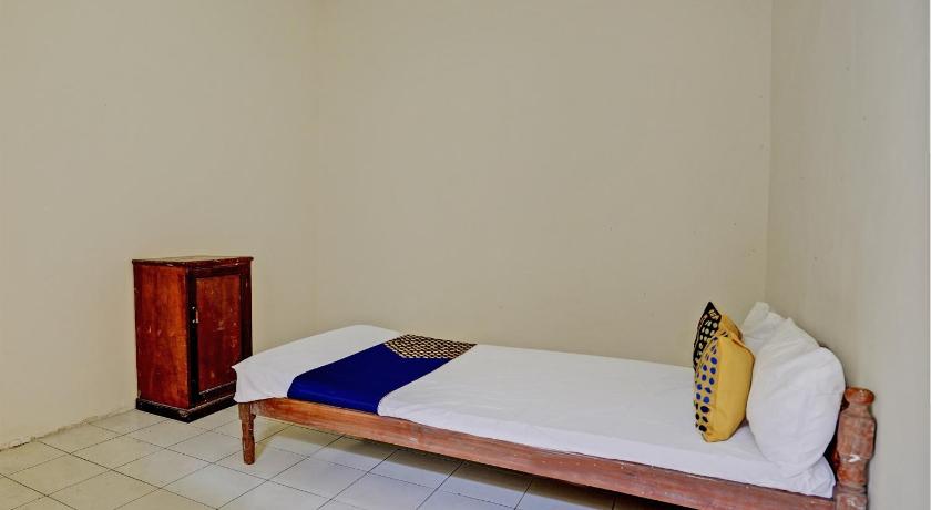 SPOT ON 92902 Sunyoto Homestay Syariah