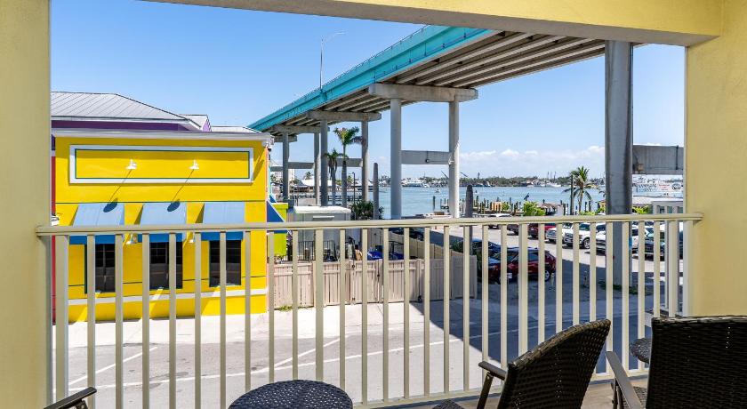 Harbour House at the Inn 212