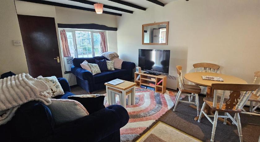 No 4 Trelawney Apartment - Onsite Bar - Restaurant - Horse Riding