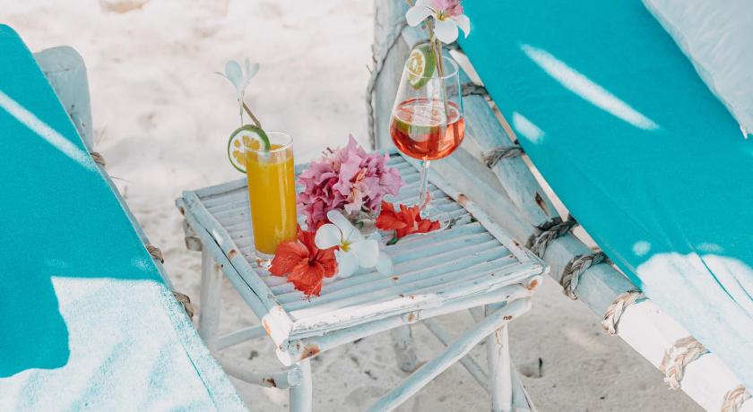 Exploreans Malaika Villas and Beach Club