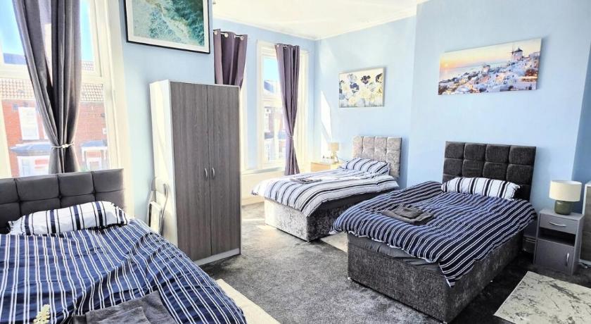 Kings Road Modern Home