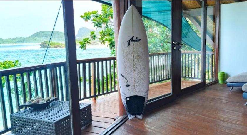 Castaway Surf Retreat